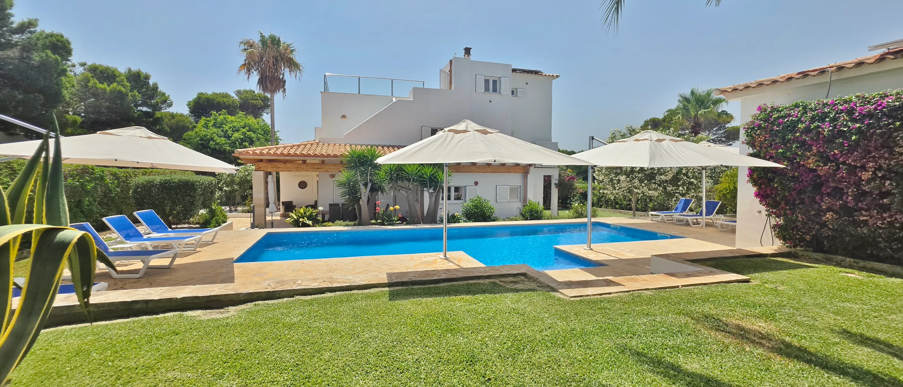 Moderne 5-Schlafzimmer-Villa in Cala d'Or mit ETV